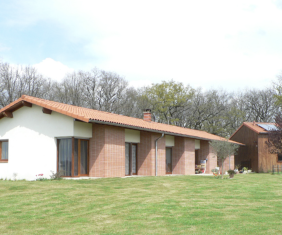 Maison neuve - Rythme traditionnel, écriture contemporaine